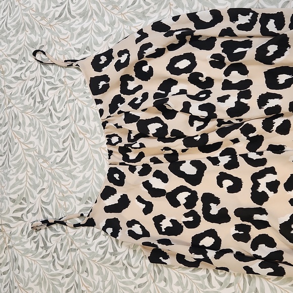 The impeccable pig, relaxed fit dress, size M - Picture 5 of 7